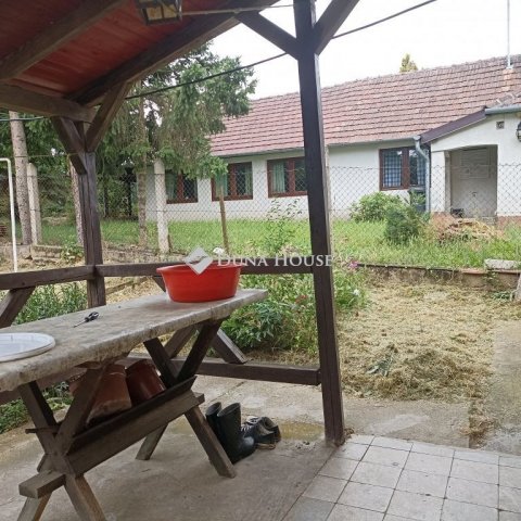 Eladó családi ház, Bérbaltaváron 14.99 M Ft, 4+1 szobás