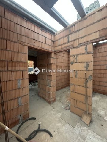 Eladó ikerház, Budapesten, XVIII. kerületben 109.99 M Ft