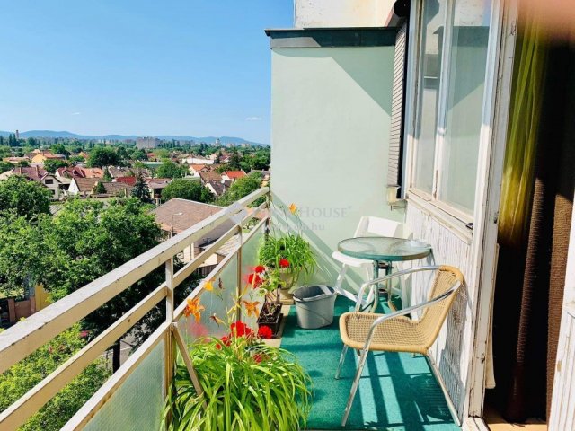 Eladó téglalakás, Budapesten, XV. kerületben 69.5 M Ft, 2 szobás