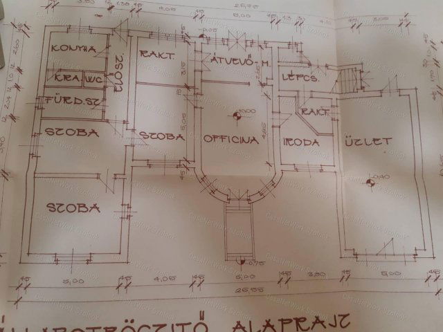 Kiadó üzlethelyiség, Tiszaföldváron 250 E Ft / hó, 3 szobás