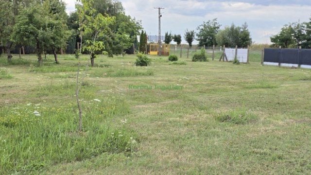 Eladó ipari ingatlan, Gávavencsellőn 109 M Ft