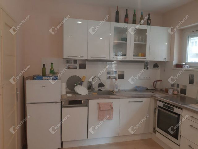Kiadó téglalakás, albérlet, Szegeden 200 E Ft / hó, 2 szobás