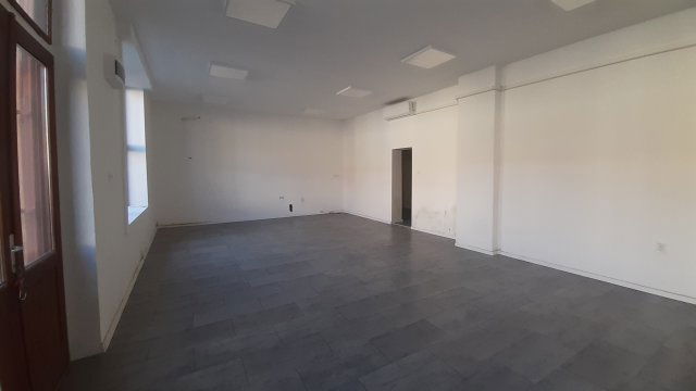 Eladó üzlethelyiség, Tatán 54.9 M Ft / költözzbe.hu