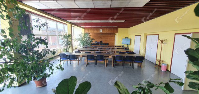 Kiadó iroda, Miskolcon 77 E Ft / hó, 1 szobás