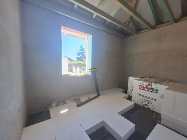 Eladó családi ház, Szigetszentmiklóson 89.5 M Ft, 4 szobás