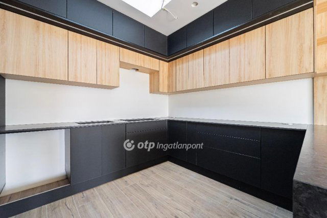 Eladó ikerház, Budapesten, II. kerületben 329.9 M Ft, 4 szobás