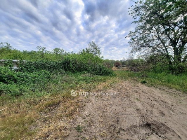 Eladó telek, Szentmártonkátán 2.49 M Ft / költözzbe.hu