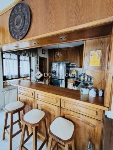 Eladó családi ház, Tárnokon 129 M Ft, 5 szobás