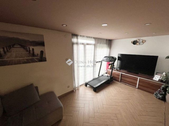 Eladó családi ház, Pákozdon 79.9 M Ft, 3 szobás