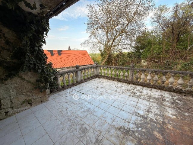Eladó családi ház, Tokajban 64.9 M Ft, 5 szobás