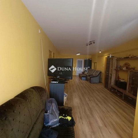 Eladó családi ház, Kecskeméten 90 M Ft, 4 szobás