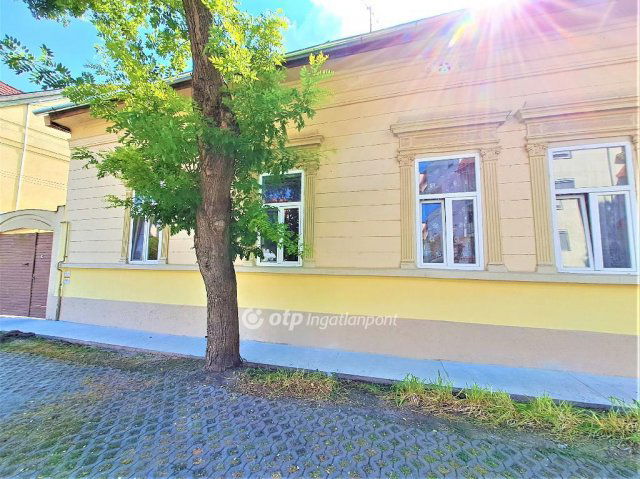 Eladó családi ház, Kecskeméten 78 M Ft, 4 szobás