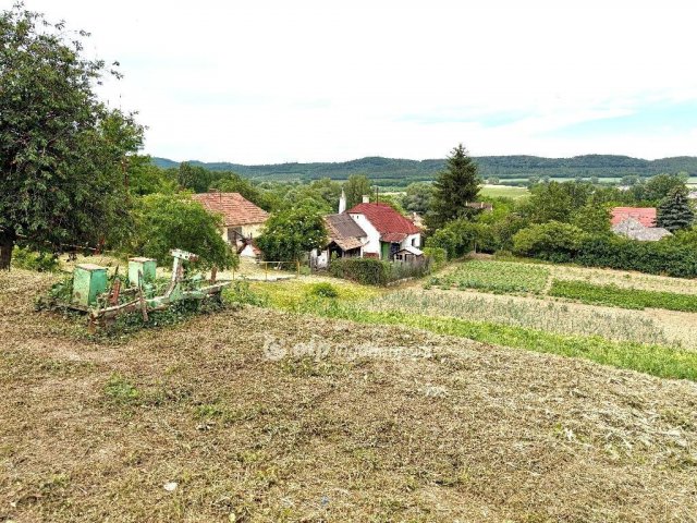 Eladó családi ház, Ravazdon 21.9 M Ft, 2 szobás