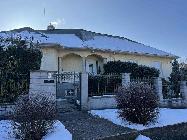 Eladó családi ház, Budapesten, XVII. kerületben 250 M Ft