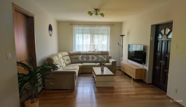 Eladó családi ház, Siófokon 115 M Ft, 6 szobás