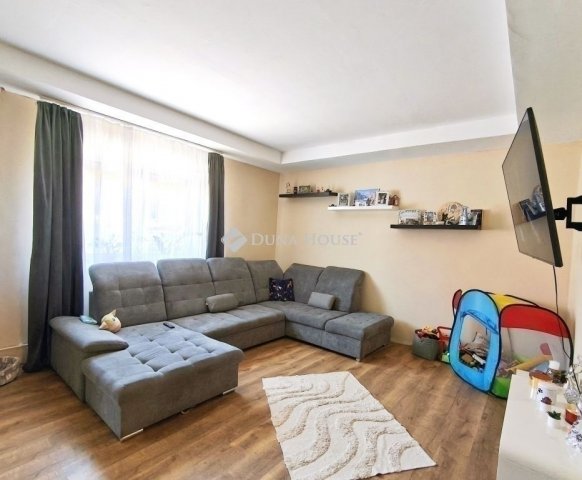 Eladó családi ház, Budapesten, XVIII. kerületben 84.6 M Ft