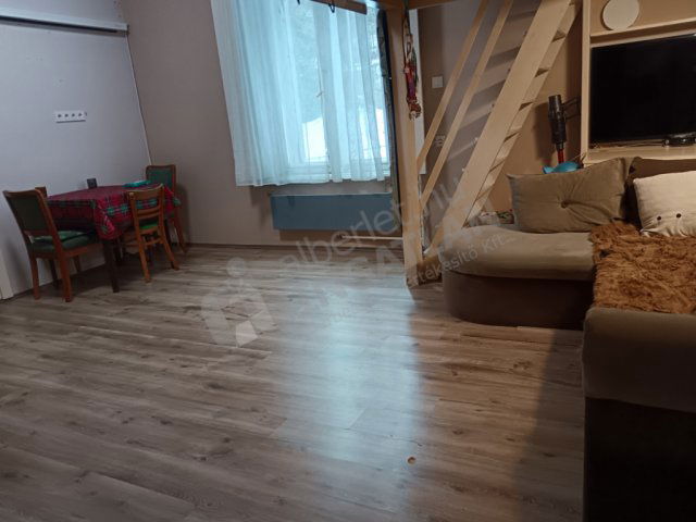 Kiadó téglalakás, albérlet, XII. kerületben, Melinda úton