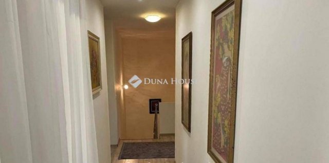 Eladó ikerház, Nyíregyházán 154.9 M Ft, 5 szobás