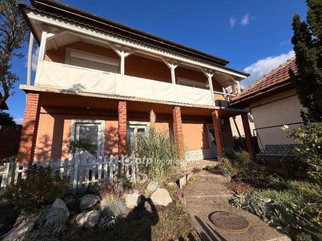 Eladó családi ház, Dunaharasztin 174.9 M Ft, 5 szobás