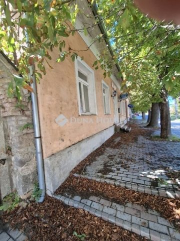 Eladó üzlethelyiség, Dömösön 149.9 M Ft, 12 szobás