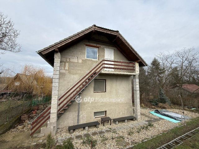 Eladó családi ház, Monorierdőn 74.9 M Ft, 2+2 szobás