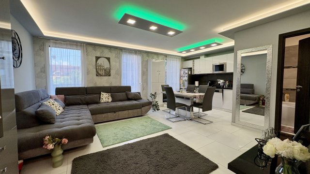 Kiadó téglalakás, albérlet, Debrecenben 300 E Ft / hó, 2 szobás