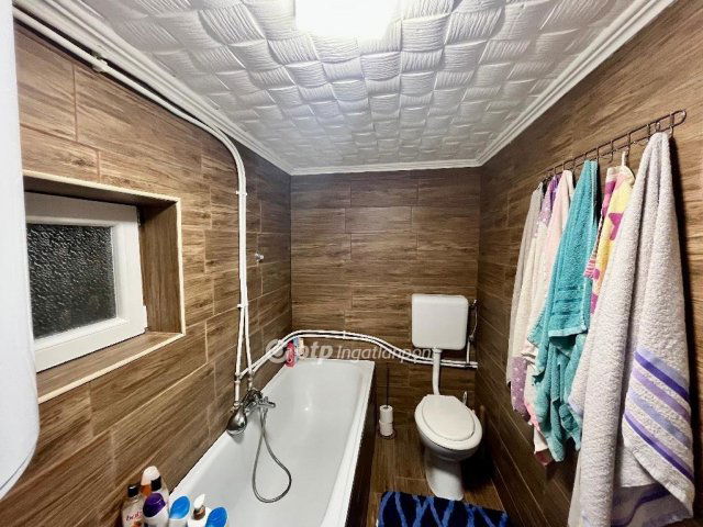 Eladó családi ház, Jászapátiban 12.9 M Ft, 2 szobás