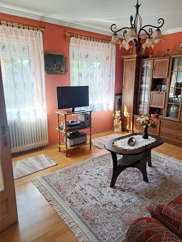 Eladó családi ház, Nyíregyházán 61.5 M Ft, 3 szobás