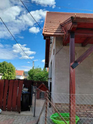 Eladó családi ház, Pilisvörösváron 99 M Ft, 5 szobás