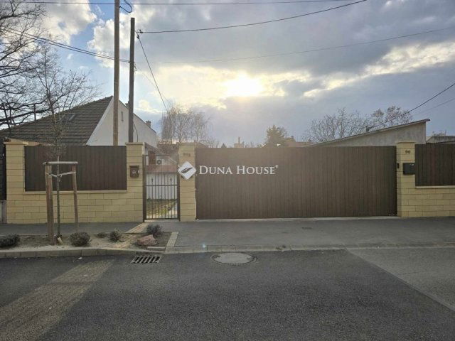 Eladó téglalakás, Budapesten, XX. kerületben 34.9 M Ft, 1 szobás