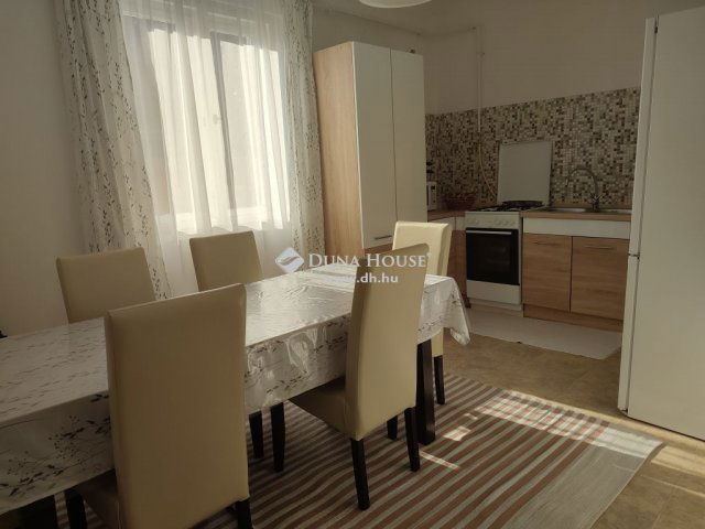 Eladó családi ház, Mikepércsen 59 M Ft, 2 szobás