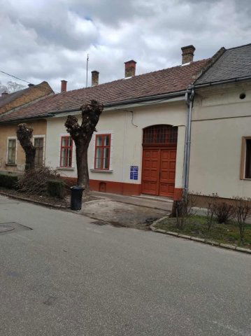 Eladó téglalakás, Kalocsán 35.9 M Ft, 2 szobás