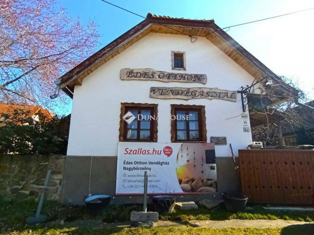 Eladó üzlethelyiség, Nagybörzsönyön 450 M Ft, 5+6 szobás