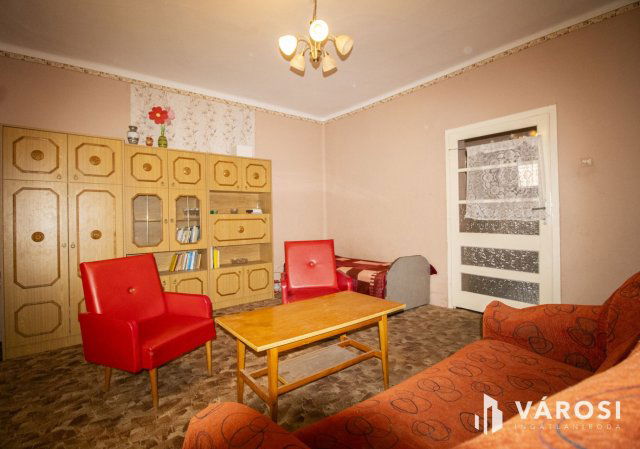 Eladó családi ház, Nagybánhegyesen 10.5 M Ft, 2 szobás