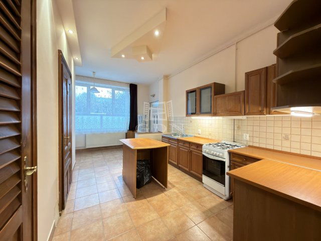 Eladó téglalakás, Székesfehérvárott 58.5 M Ft, 2 szobás