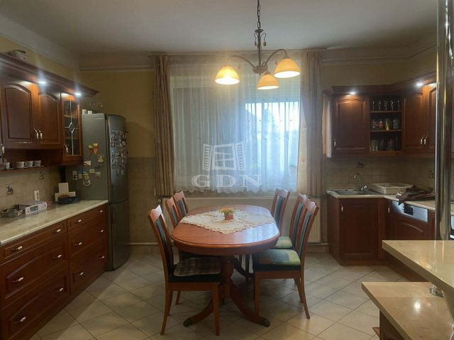 Eladó családi ház, Szobon 98 M Ft, 4 szobás