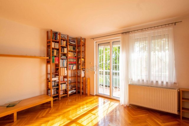 Eladó téglalakás, Budapesten, II. kerületben, Pusztaszeri úton