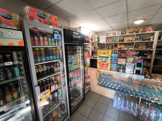 Eladó üzlethelyiség, Nyíregyházán 5.5 M Ft