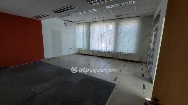 Eladó iroda, Szanyon 23.75 M Ft / költözzbe.hu