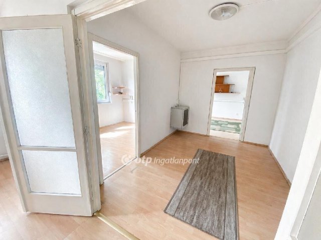 Eladó panellakás, Budapesten, X. kerületben 72.5 M Ft, 2+1 szobás
