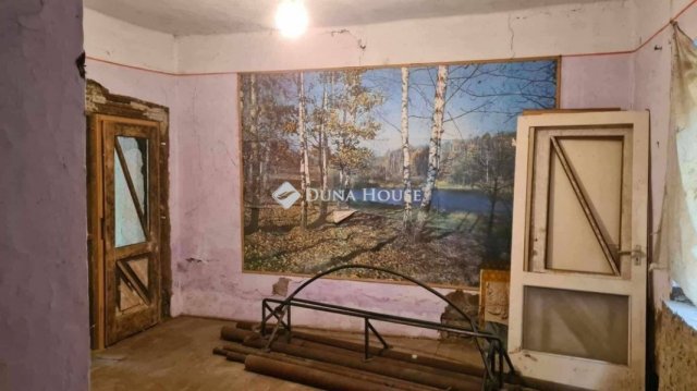 Eladó családi ház, Orosházán 6.3 M Ft, 2 szobás
