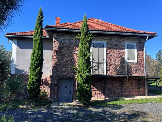 Eladó családi ház, Révfülöpön 148 M Ft, 3 szobás