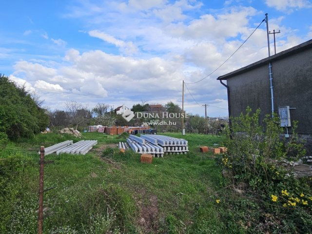 Eladó telek, Pécsett 29.5 M Ft / költözzbe.hu