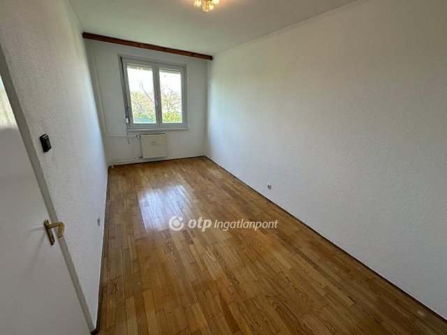 Eladó panellakás, Budapesten, XV. kerületben 63.9 M Ft, 3 szobás