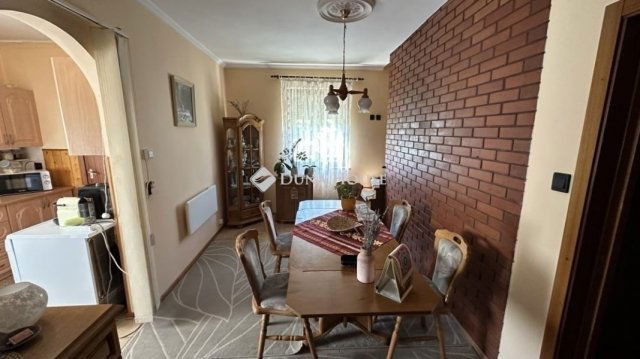 Eladó családi ház, Kistarcsán 125 M Ft, 5 szobás