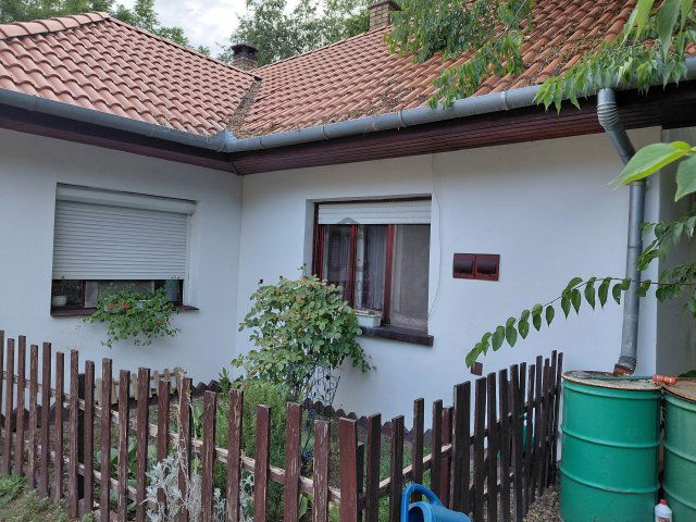 Eladó családi ház, Délegyházán 77.3 M Ft, 3 szobás