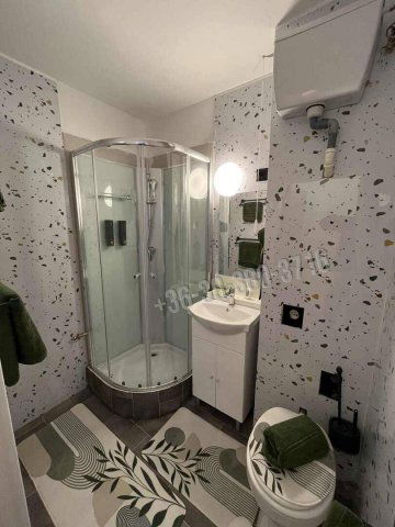 Eladó panellakás, Dunaújvárosban 27.9 M Ft, 1 szobás