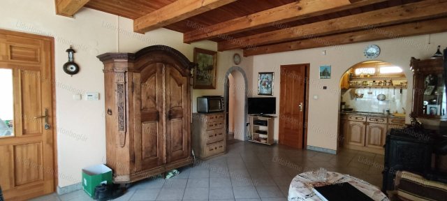 Eladó családi ház, Somogyszentpálon 200.2 M Ft, 10 szobás