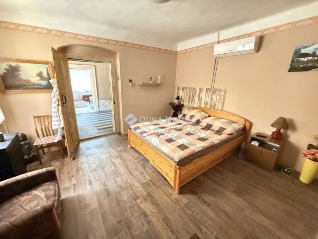 Eladó családi ház, Poroszlón 44.8 M Ft, 3 szobás