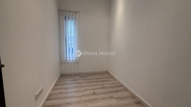 Kiadó üzlethelyiség, Szombathelyen 200 E Ft / hó, 1 szobás